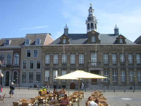 Roermond : Marktplatz, Rathaus